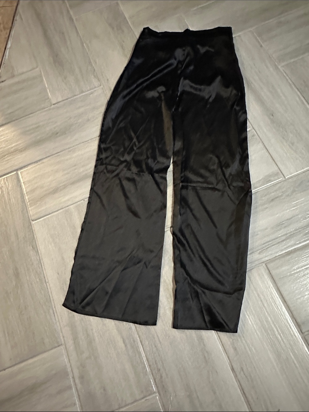 Women's size 8/10 Black Wide-Leg Satin Pants with side zipper
